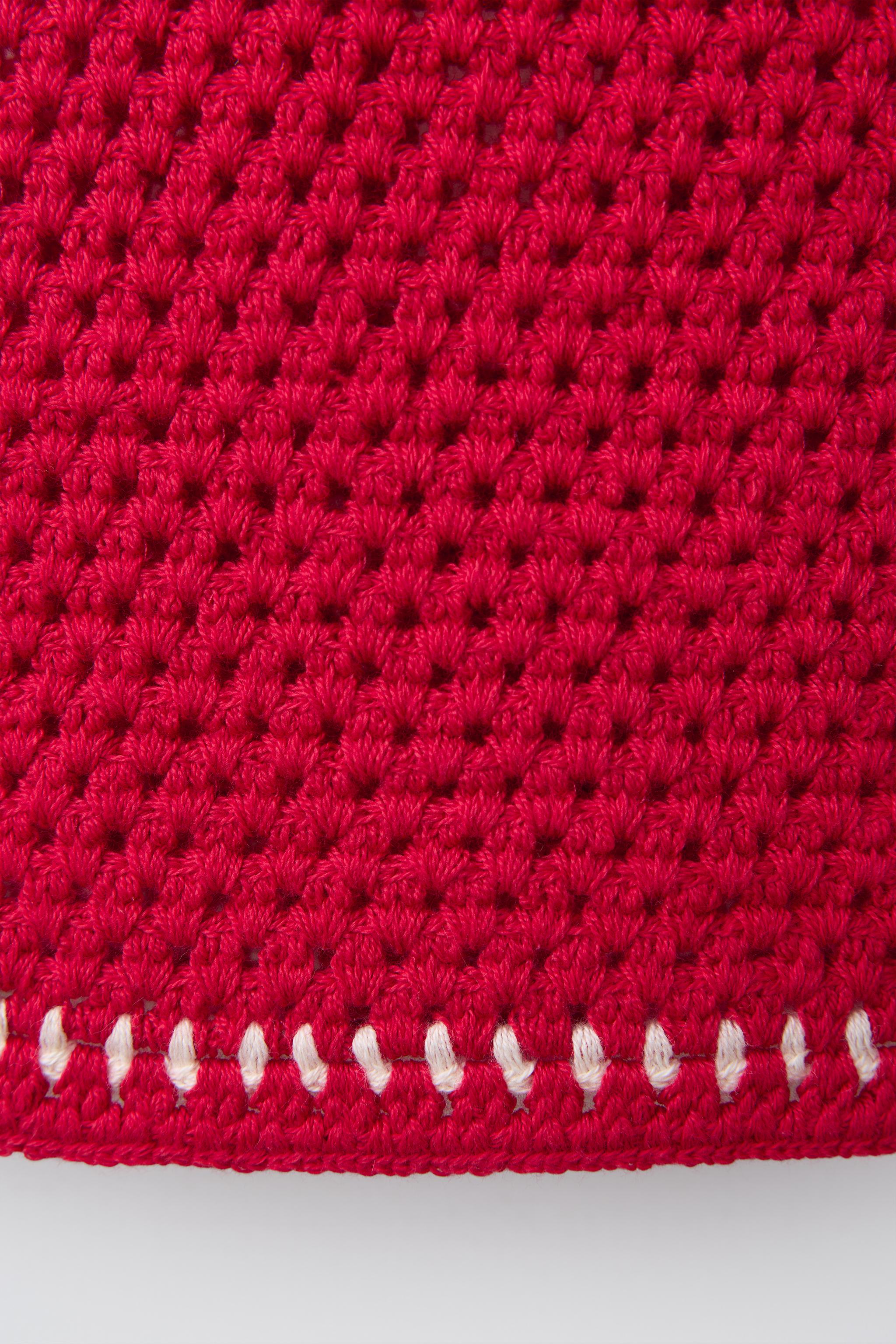 CHERRY CROCHET KNIT TOP